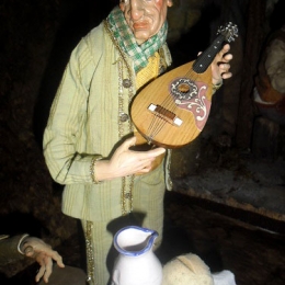 mandolino-pastore-vestito